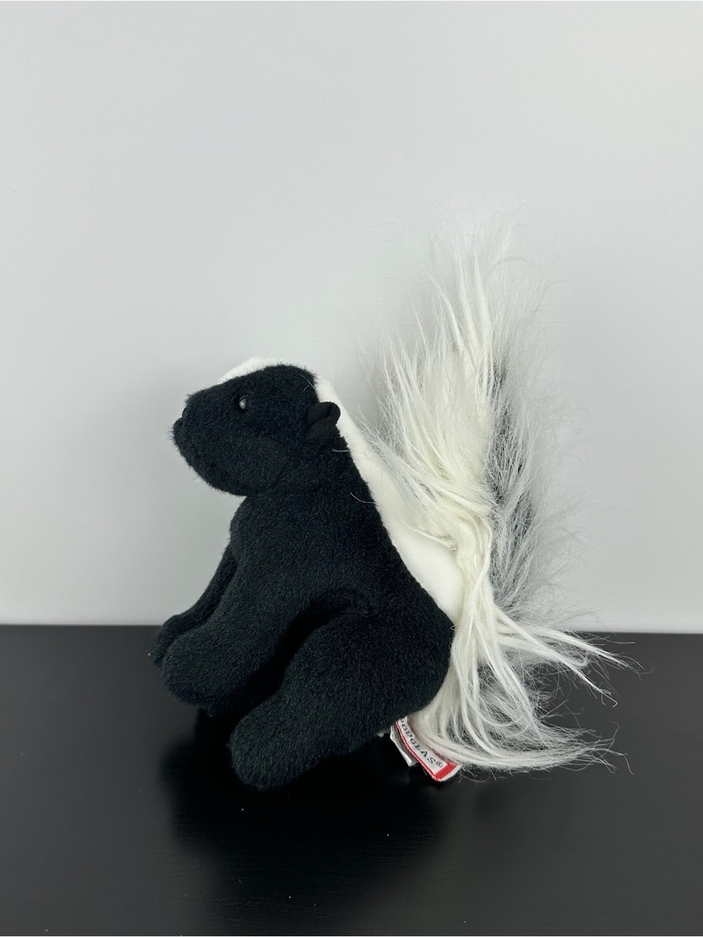 Douglas Cuddle Toys Stinky Skunk 6” #4064 Realistic Black White Plush